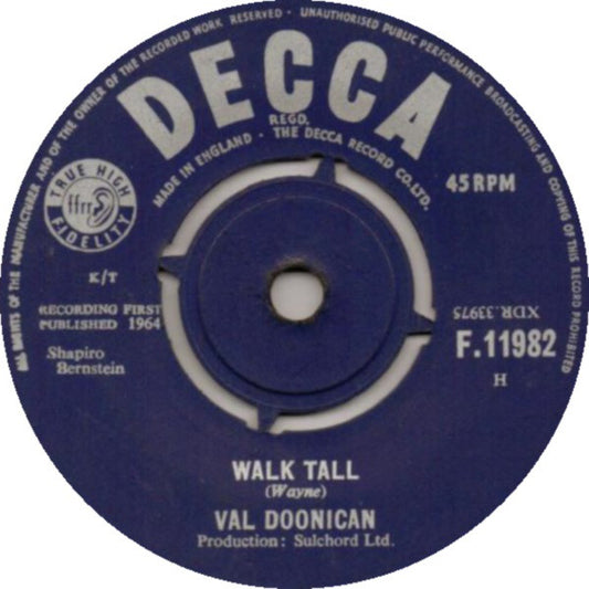 Val Doonican : Walk Tall (7", Single)