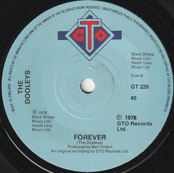 The Dooleys : Don't Take It Lyin' Down (7", Single, Pap)